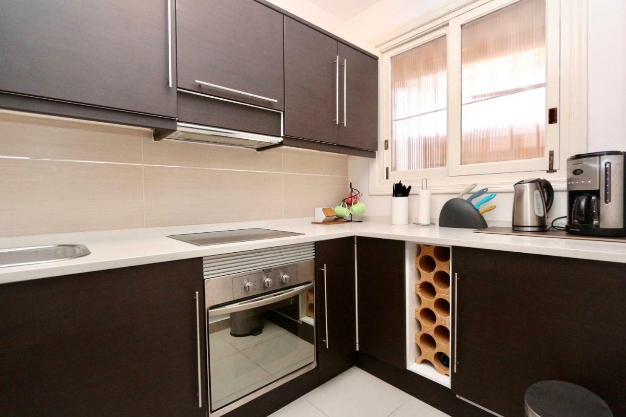3- Bedroom Apartment In The Centre Of Calpe With Nice Living Room, 1 Bathroom. ภายนอก รูปภาพ