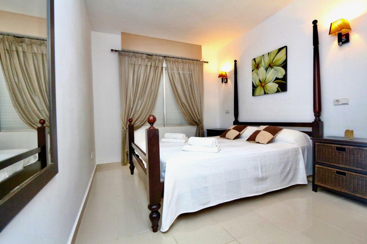 3- Bedroom Apartment In The Centre Of Calpe With Nice Living Room, 1 Bathroom. ภายนอก รูปภาพ