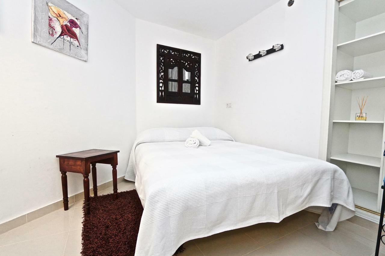 3- Bedroom Apartment In The Centre Of Calpe With Nice Living Room, 1 Bathroom. ภายนอก รูปภาพ