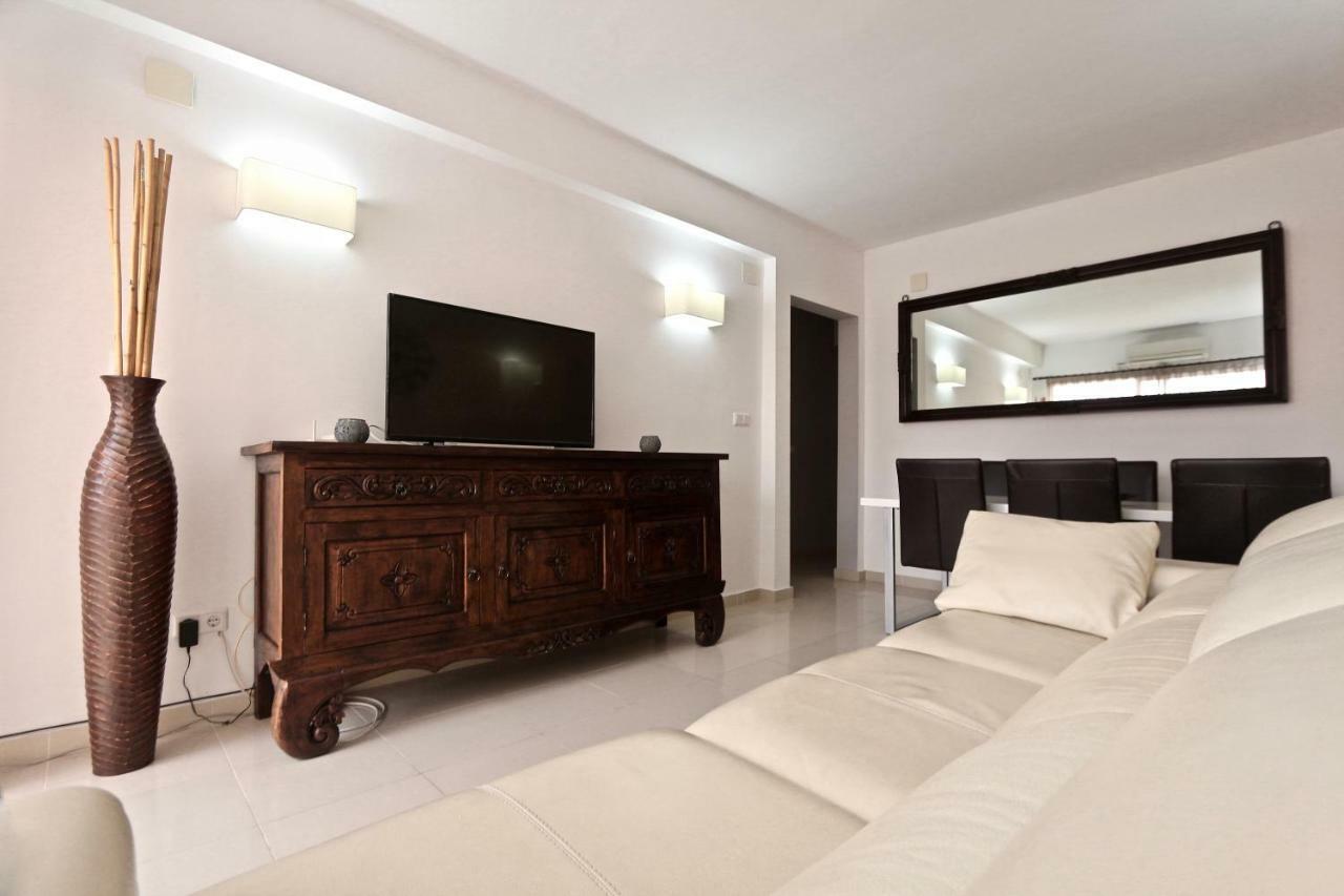 3- Bedroom Apartment In The Centre Of Calpe With Nice Living Room, 1 Bathroom. ภายนอก รูปภาพ